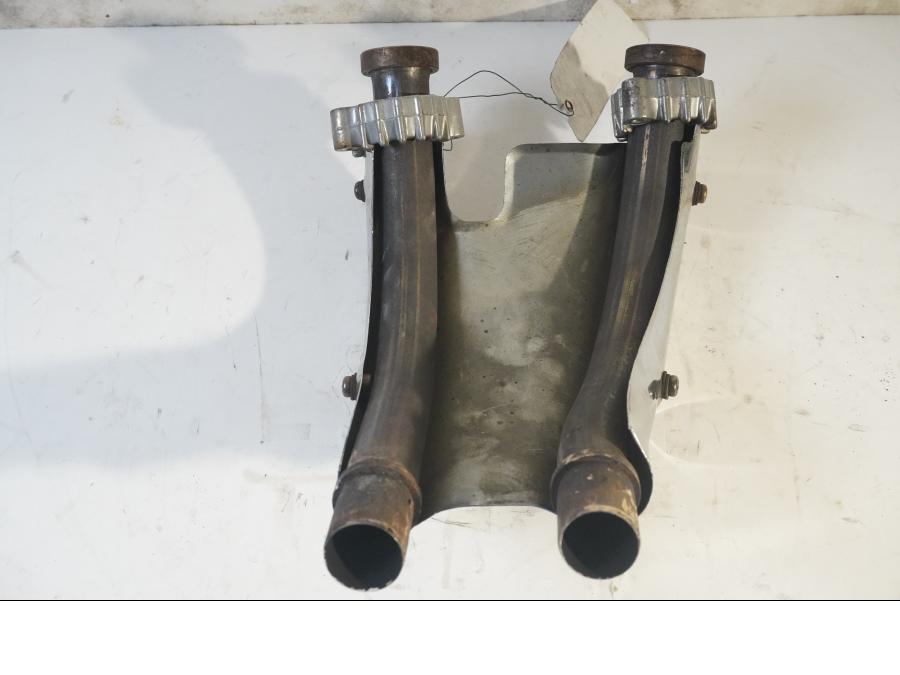 Baksidan på Grenrör från en Honda VF 750 S -1982 motorcykel.