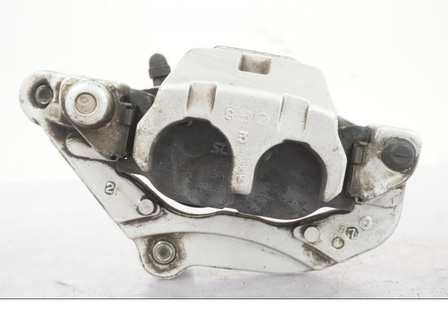 Vänster sida på Bromsok från en Yamaha XVS 1100 -2000 motorcykel.