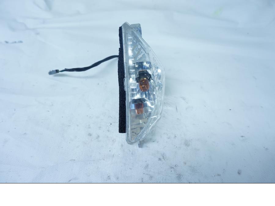 Framsidan på Blinkers från en Kawasaki Ninja 650 -2018 motorcykel.