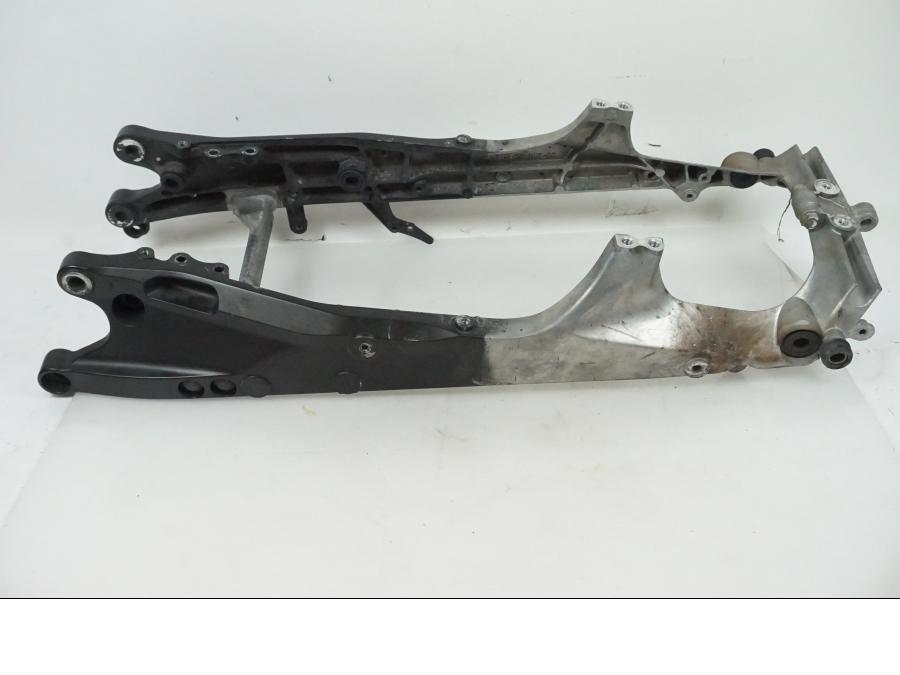 Baksidan på Bakram från en Honda CBR 1000 -2005 motorcykel.