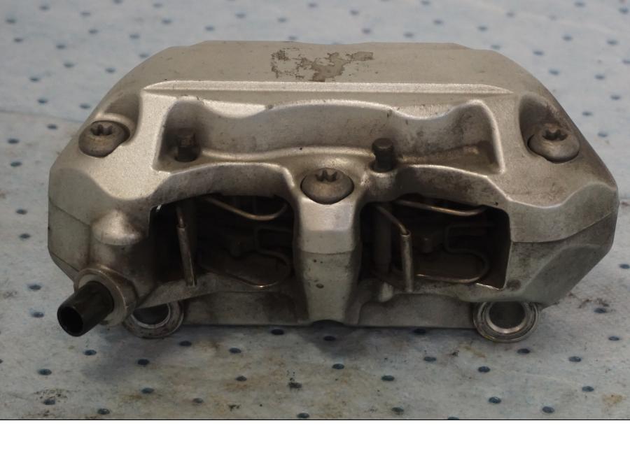 Snett uppifrån på Bromsok från en KTM 690 Duke -2008 motorcykel.