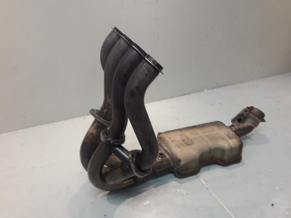 Baksidan på Grenrör från en Kawasaki ZX-6R -2008 motorcykel.