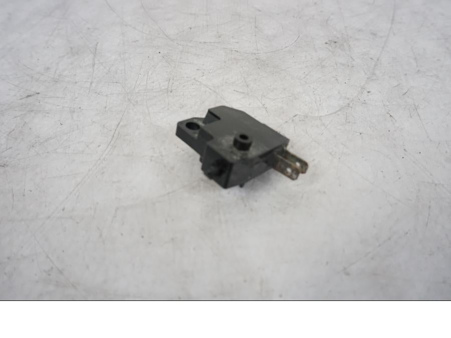 Framsidan på Bromsljuskontakt från en Kawasaki Z 800 -2014 motorcykel.