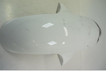 Snett nerifrån på Framskärm från en Yamaha YZF 1000 R1 -2004 motorcykel.