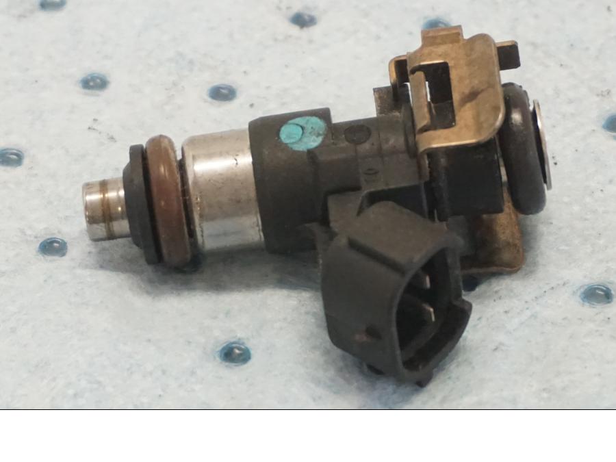 Framsidan på Spridare från en KTM 125 Duke -2017 motorcykel.