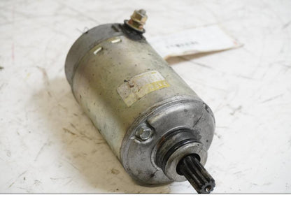 Framsidan på Startmotor från en Kawasaki ZZR 600 -1991 motorcykel.