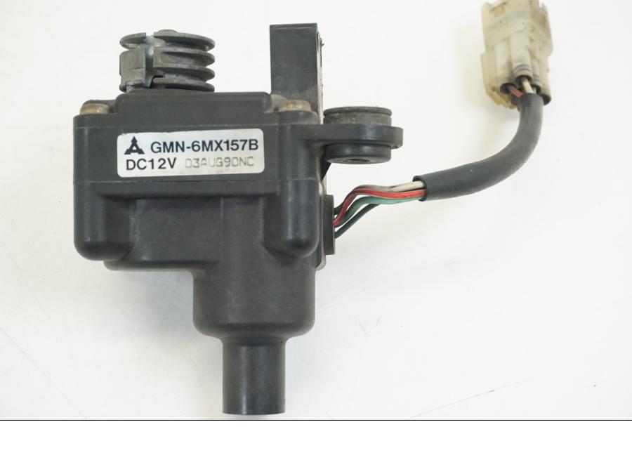 Baksidan på Avgasspjällmotor från en Honda NSR 125 -1991 motorcykel.