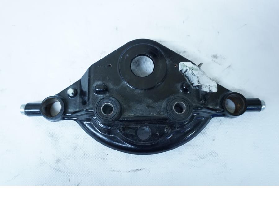 Baksidan på Gaffelkrona från en H-D Street Glide FLHX -2009 motorcykel.