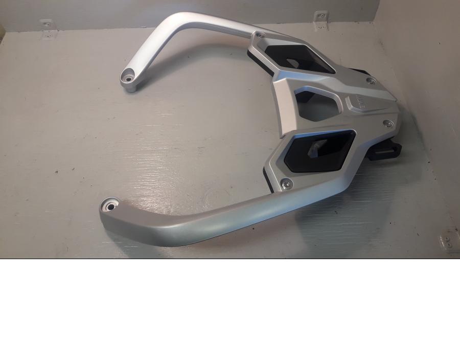 Baksidan på Pakethållare från en BMW R 1200 GS -2018 motorcykel.