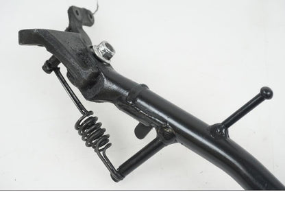 Baksidan på Sidostöd från en Suzuki GSX-R 750 -2009 motorcykel.