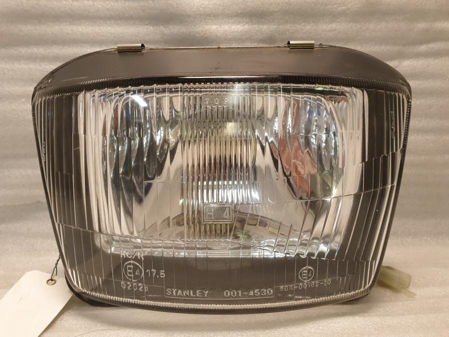 Framsidan på Strålkastare från en Kawasaki GPZ 500 -1991 motorcykel.