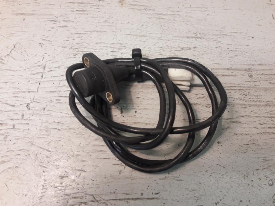 Framsidan på ABS givare från en BMW R 1150 R -2004 motorcykel.