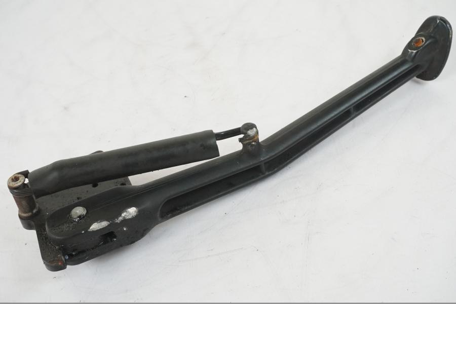 Vänster sida på Sidostöd från en KTM 1290 Super Duke R -2015 motorcykel.