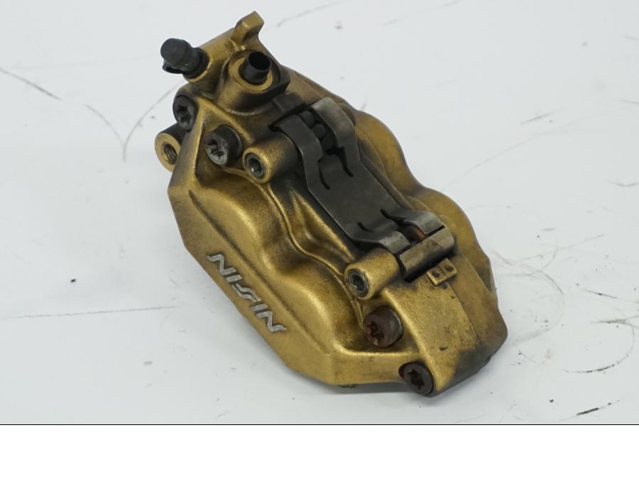 Baksidan på Bromsok från en Honda CBR 900 RR -2002 motorcykel.