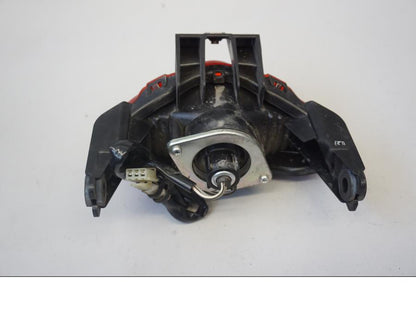 Baksidan på Baklampa från en Suzuki SFV 650 A Gladius -2012 motorcykel.