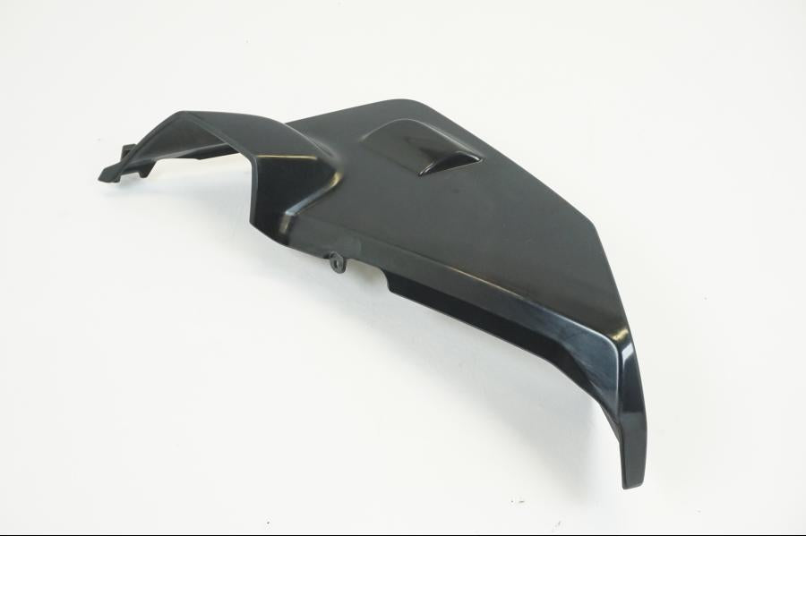 Baksidan på Sidopanel från en BMW K 1600 -2015 motorcykel.