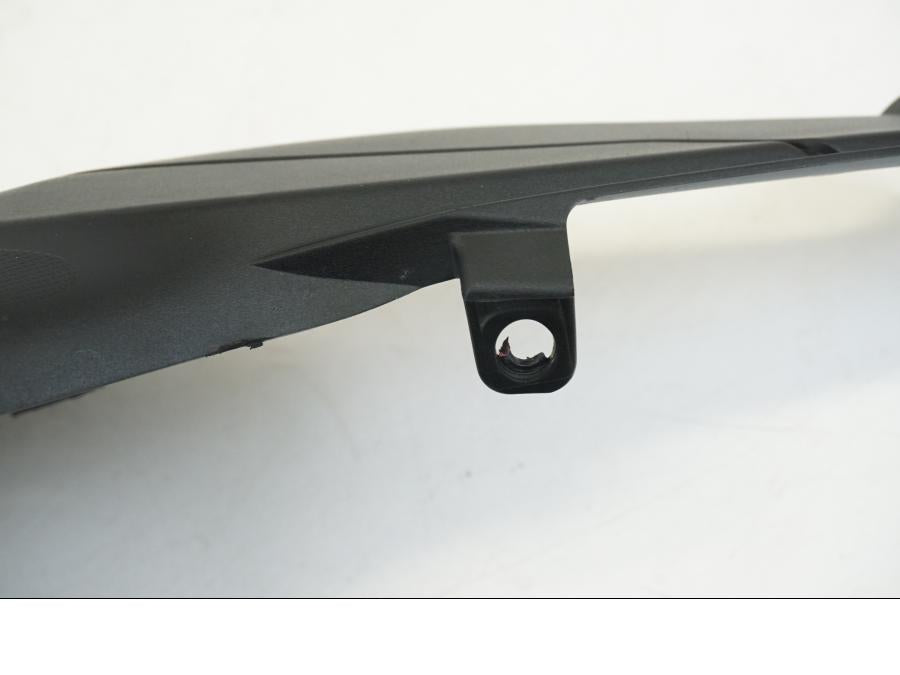 Extrabild3 på Sidopanel från en Ducati Streetfighter V4 -2020 motorcykel.