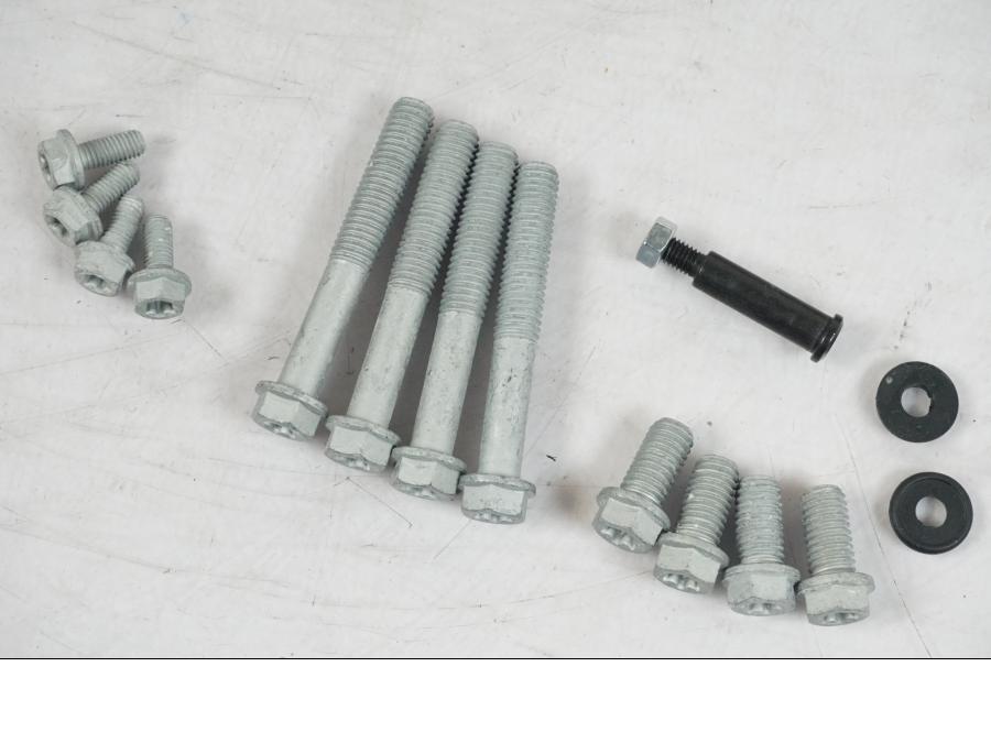 Baksidan på Fotpinnefäste från en KTM 690 Enduro -2022 motorcykel.