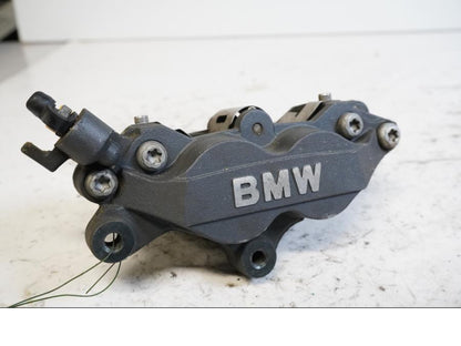 Framsidan på Bromsok från en BMW K 1200 R Sport -2007 motorcykel.