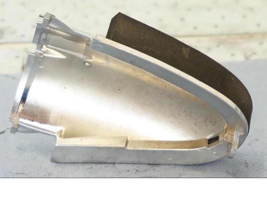 Snett nerifrån på Instrumentkåpa från en Suzuki GSX 1300 BK -2008 motorcykel.