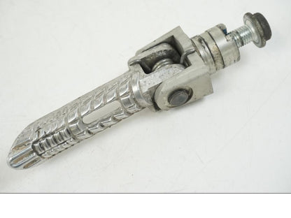 Vänster sida på Fotpinne från en Suzuki GSX-R 1000 -2007 motorcykel.