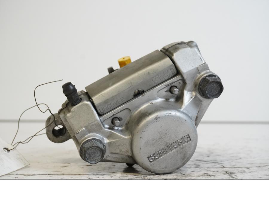 Framsidan på Bromsok från en Yamaha XV 750 -1993 motorcykel.