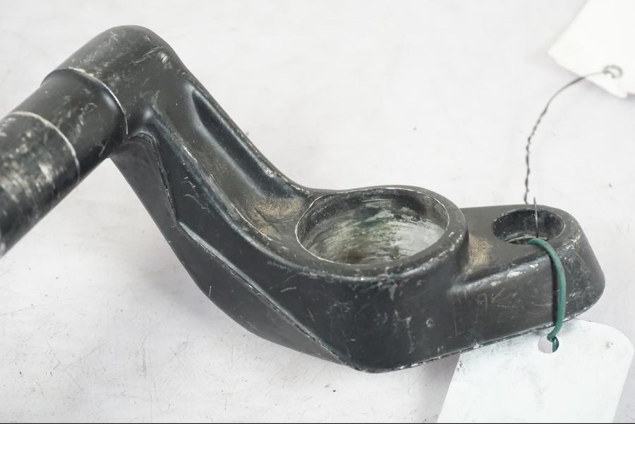 Vänster sida på Styre från en Suzuki GSX 400 -1983 motorcykel.