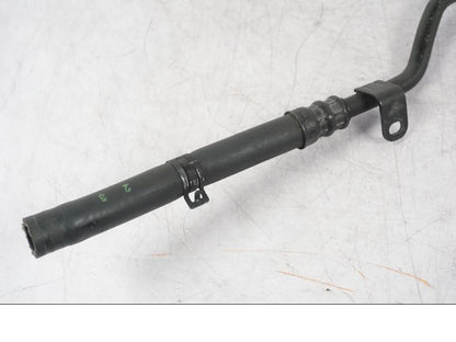 Baksidan på Oljekylrör från en BMW R 1200 GS -2005 motorcykel.