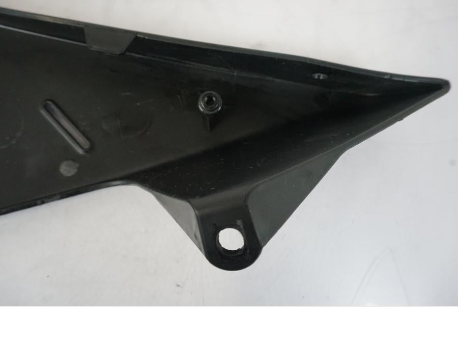 Snett uppifrån på Kylarvinge från en KTM 790 Duke -2019 motorcykel.