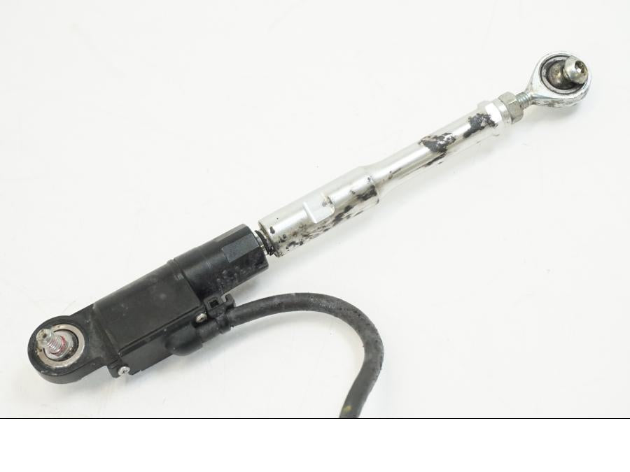 Extrabild5 på Quickshift från en Ducati Streetfighter V4 -2020 motorcykel.