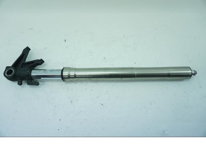 Baksidan på Gaffelben från en Ducati 848 -2010 motorcykel.