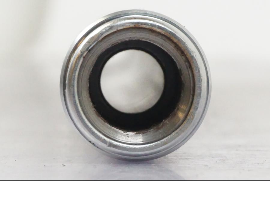 Snett uppifrån på Gaffelben från en Kawasaki Z 250 -1980 motorcykel.