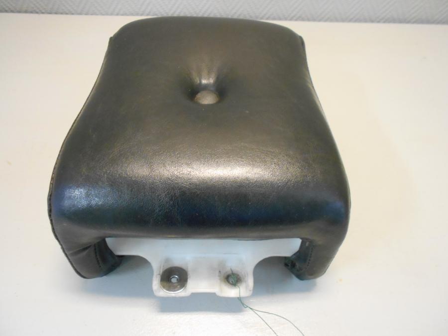 Höger sida på Sadel från en Kawasaki VN 1500 -1994 motorcykel.