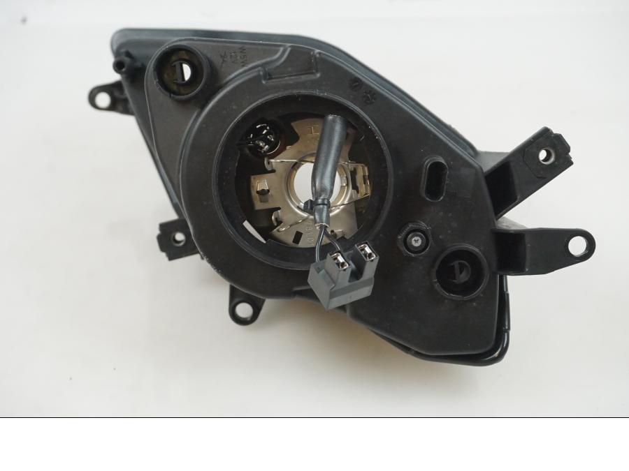 Höger sida på Strålkastare från en BMW S 1000 XR -2016 motorcykel.