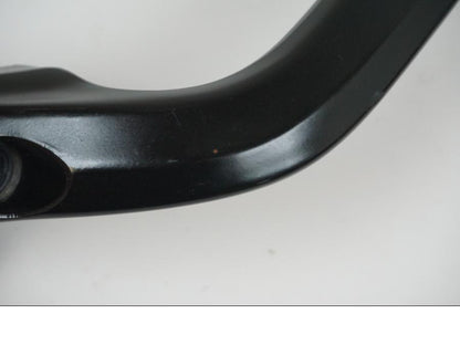 Snett uppifrån på Passagerarhandtag från en Suzuki GSX 1100 F -1993 motorcykel.