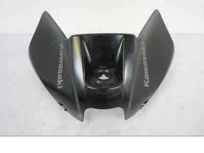 Framsidan på Bensintankskåpa från en Kawasaki ER-6N -2012 motorcykel.