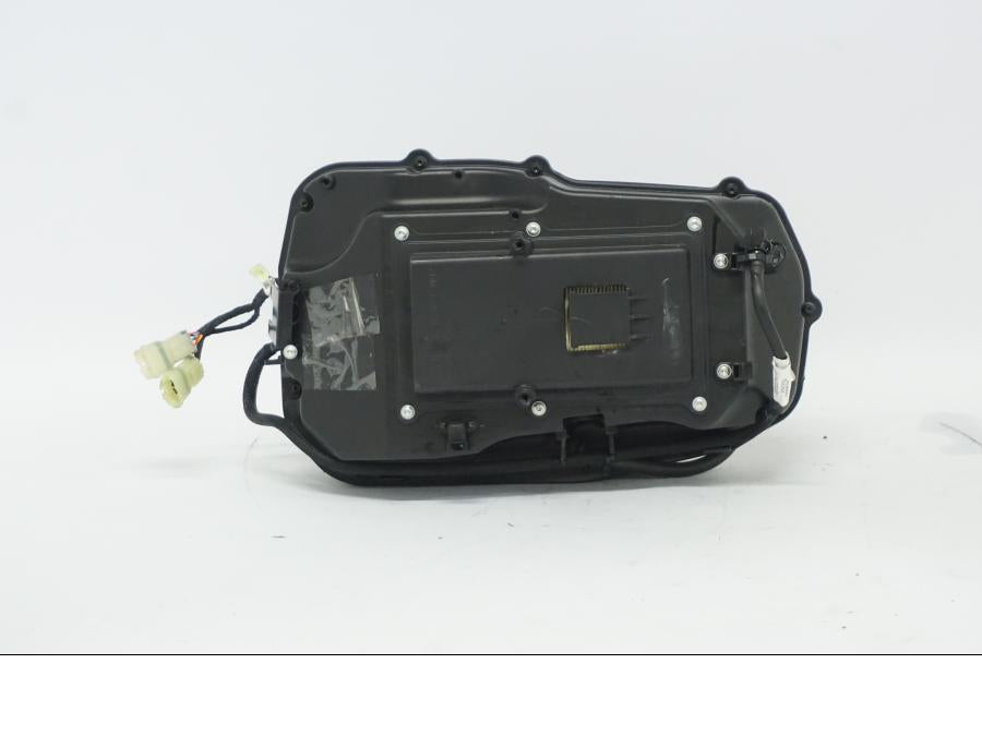 Extrabild1 på Spjällhus från en Ducati Desert X -2022 motorcykel.