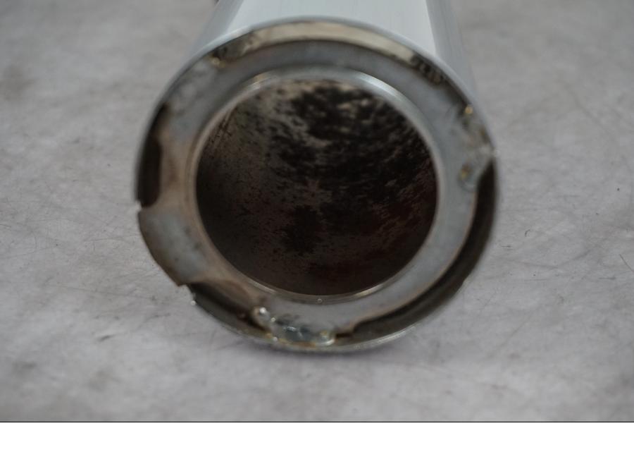 Snett uppifrån på Gaffeldekorrör från en Kawasaki VN 1500 -1996 motorcykel.