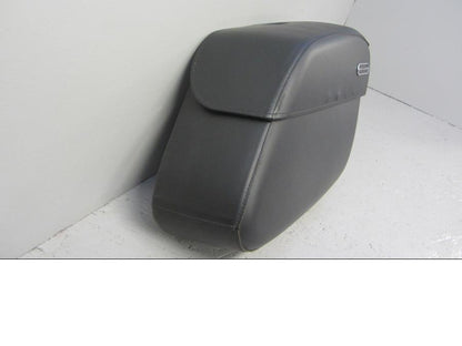 Vänster sida på Sidoväska från en H-D Sportster 883 XL -2015 motorcykel.