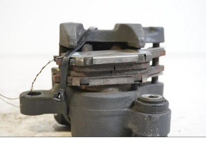 Höger sida på Bromsok från en Suzuki DL 1000 -2003 motorcykel.