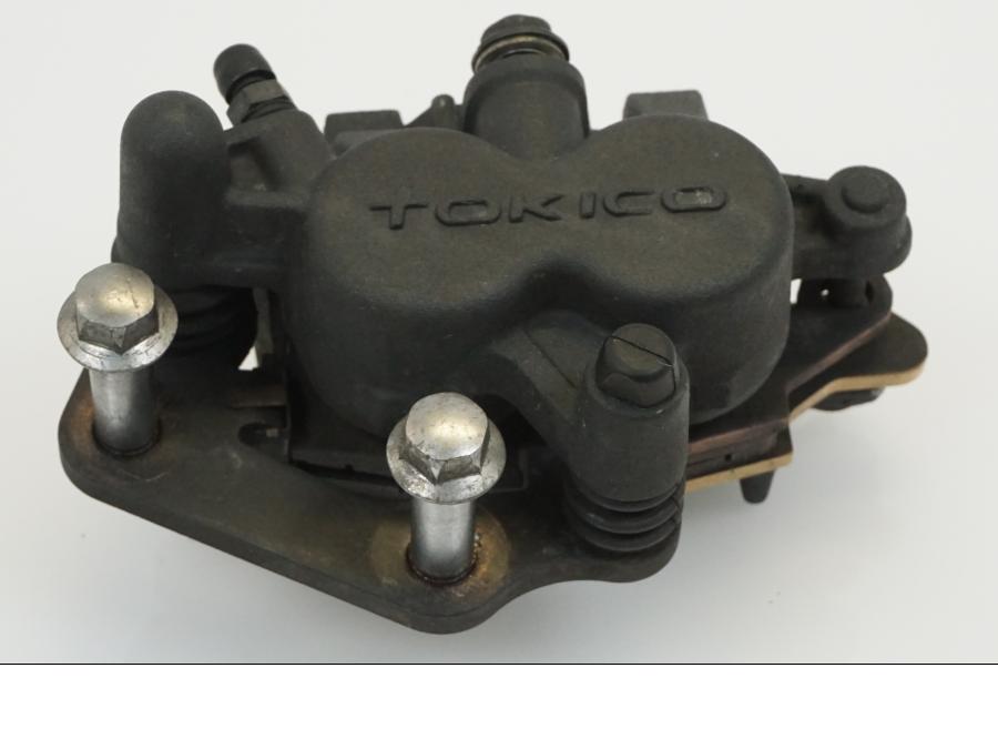 Snett uppifrån på Bromsok från en Kawasaki ER-6N -2009 motorcykel.