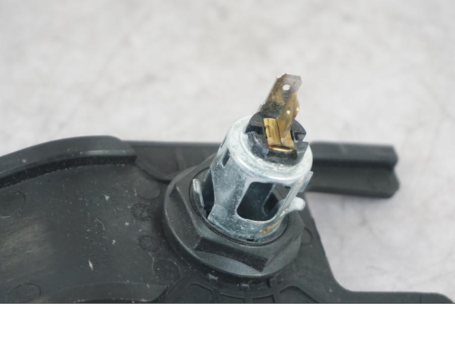 Vänster sida på Instrumentpanelkåpa från en KTM 1290 Super Adventure S -2022 motorcykel.