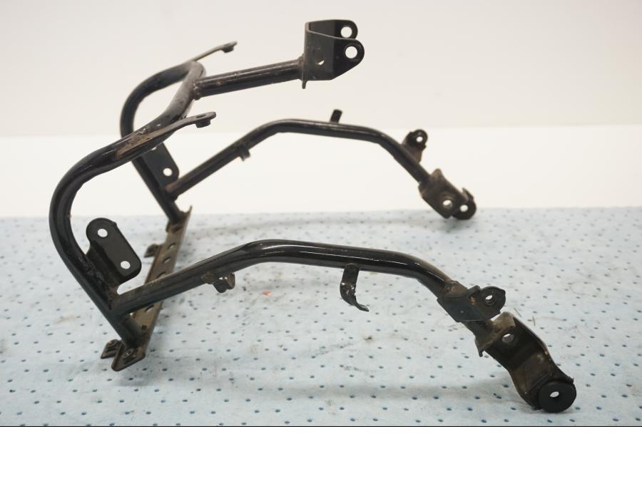 Höger sida på Toppkåpstag från en Suzuki GSX 550 -1985 motorcykel.