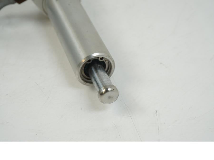 Extrabild2 på Styrdämpare från en BMW S 1000 R -2019 motorcykel.