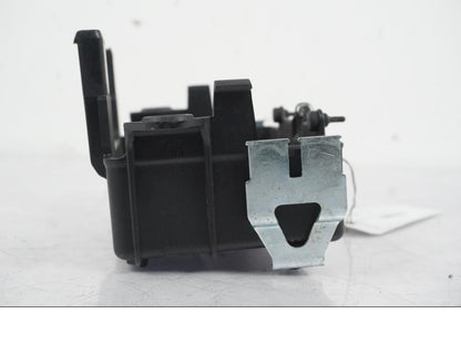 Höger sida på Batterihållare från en MV Agusta Dragster -2014 motorcykel.