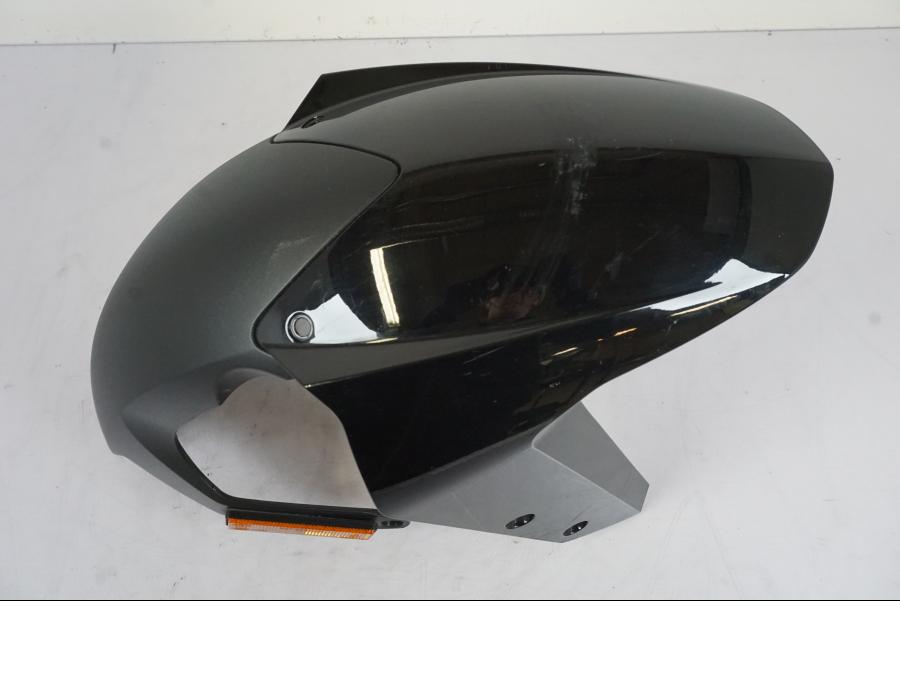 Vänster sida på Framskärm från en KTM 1290 Super Duke -2019 motorcykel.