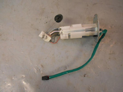 Baksidan på Bensinpump insprut från en Kawasaki Z 1000 -2019 motorcykel.