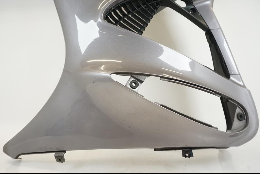 Snett uppifrån på Sidkåpa från en Honda ST 1300 -2002 motorcykel.