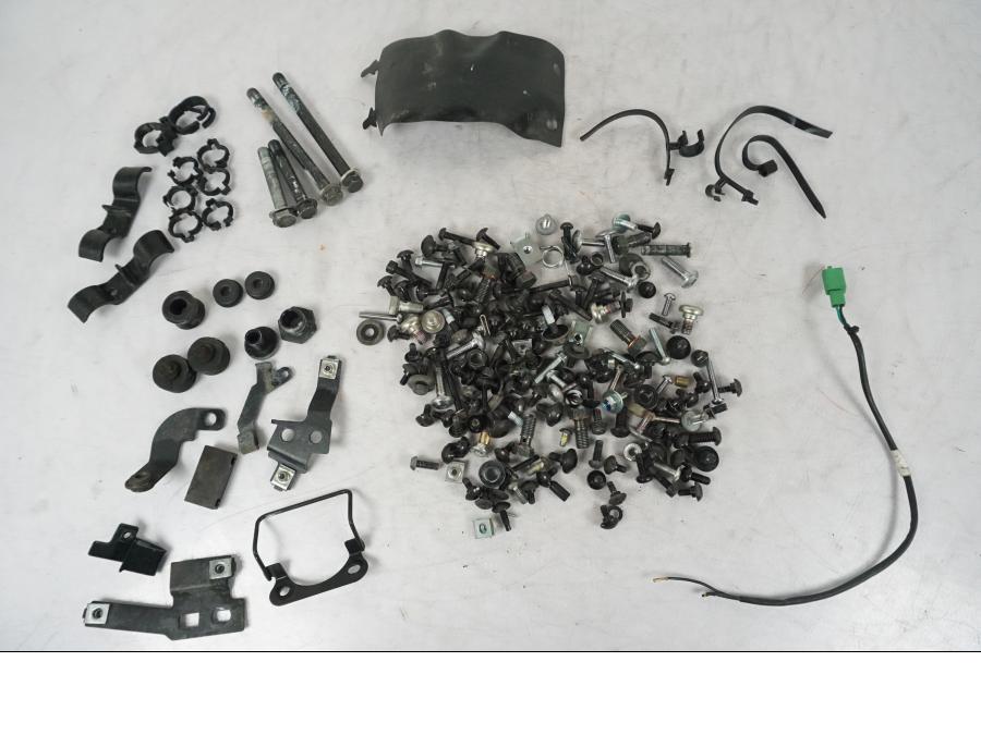 Framsidan på Skruv / Mutter etc från en Yamaha MT 125 -2017 motorcykel.