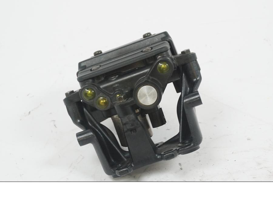 Framsidan på Styrdämpare från en Honda CBR 1000 RR -2004 motorcykel.